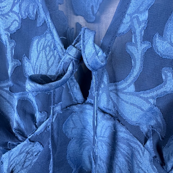 B-O-G COLLECTIVE Bright Blue Floral Semi Sheer Ruffles Top / Size Small - Picture 5 of 14